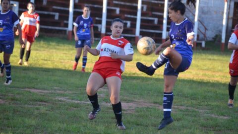 Fútbol femenino obera