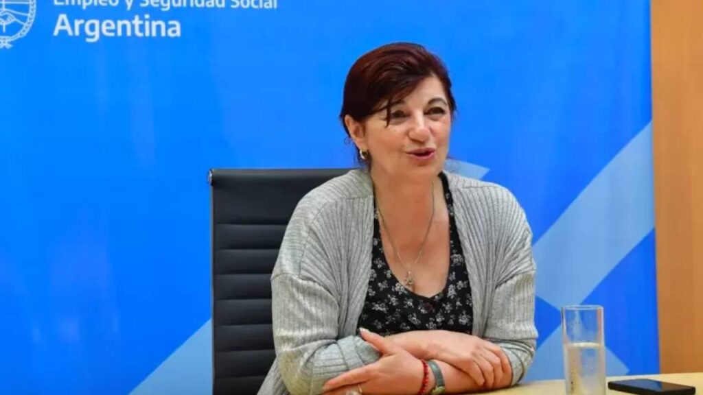 La imagen tiene un atributo ALT vacío; su nombre de archivo es delatribuna-politica-misiones-Mas-de-6-millones-de-trabajadores-recibiran-suma-para-neutralizar-la-devaluacion-1024x576.jpg