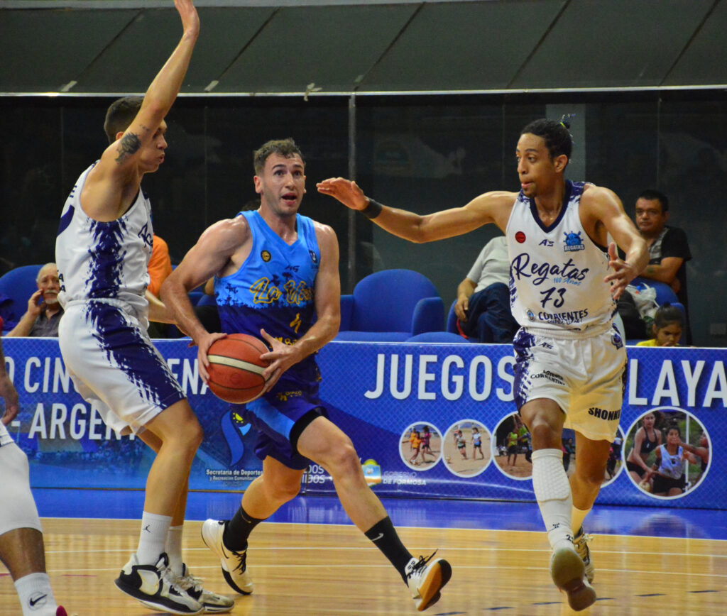 regatas corrientes basquet
