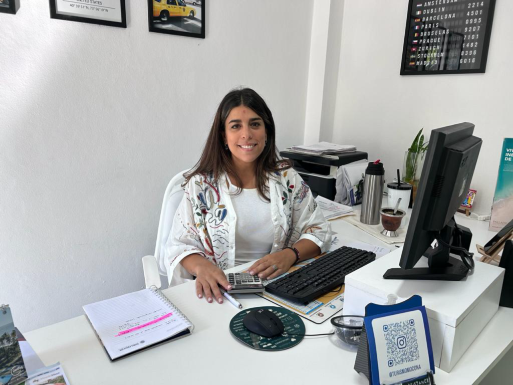 Mariela Enríquez, propietaria de la agencia online de viajes "Turismo Moconá".