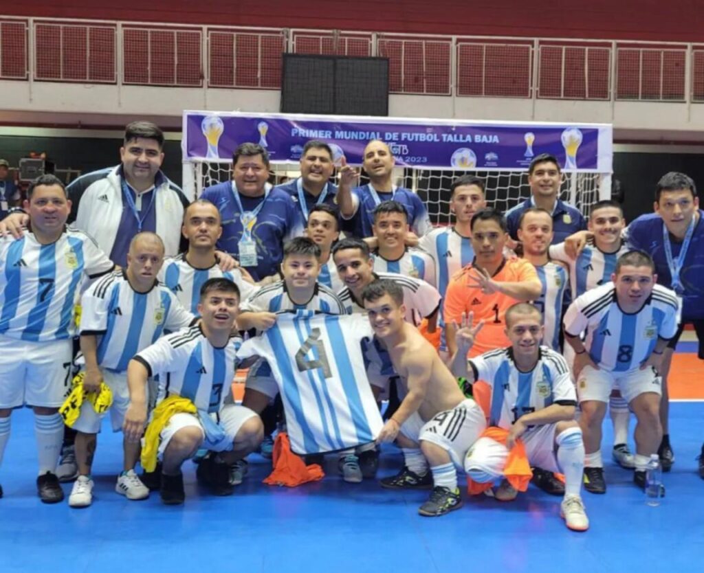 selección futbol talla baja