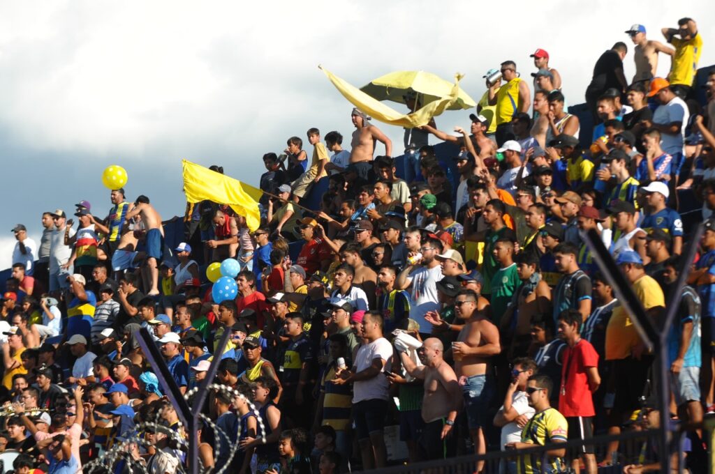 mitre defensores hinchada