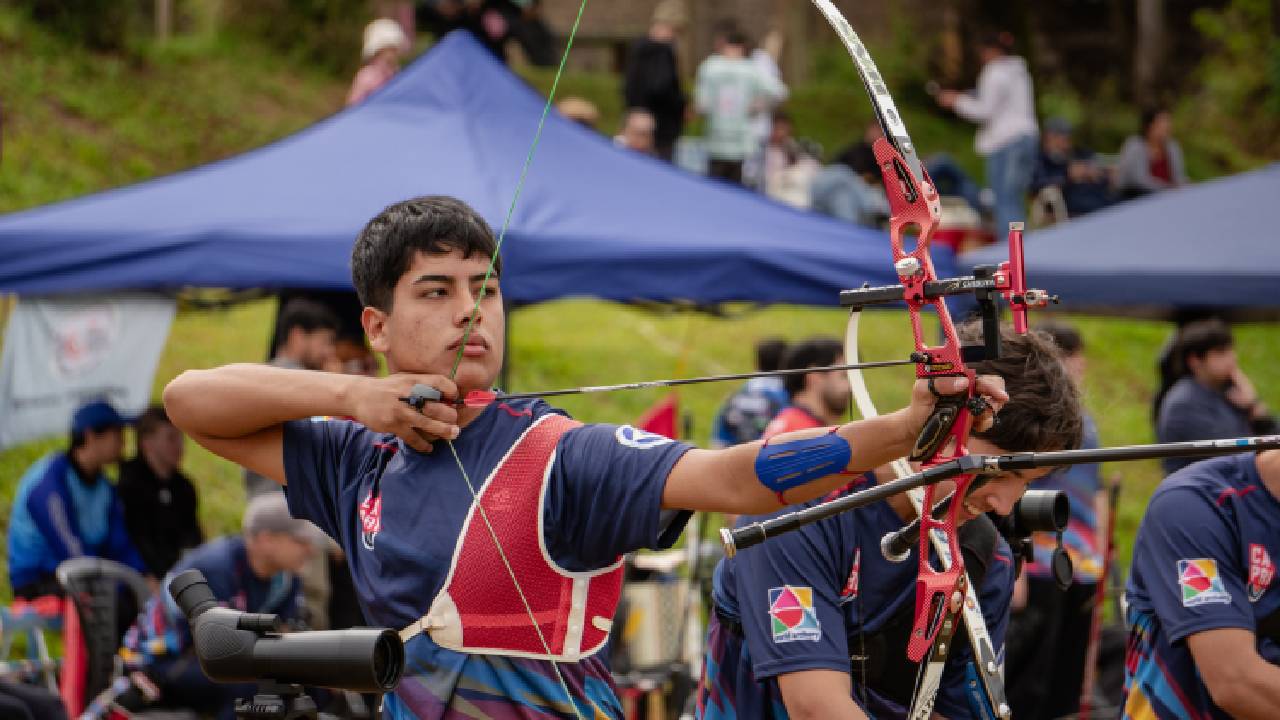 CAPRI brings fifty-six archers to Posadas regional tournament